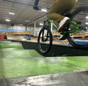 Riding the green jump trail at Joyride150